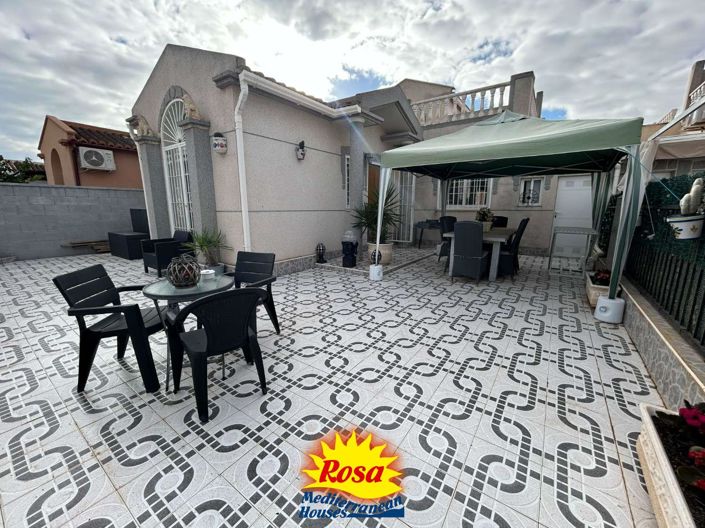 Image No.2-Bungalow de 2 chambres à vendre à Torrevieja