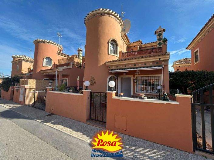 Image No.1-Villa de 3 chambres à vendre à Playa Flamenca