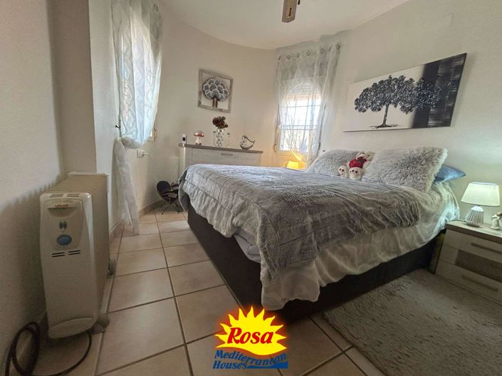 Image No.8-3 Bed Villa for sale