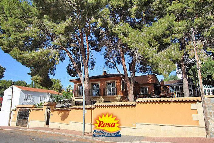 Image No.3-Villa de 6 chambres à vendre à Los Balcones