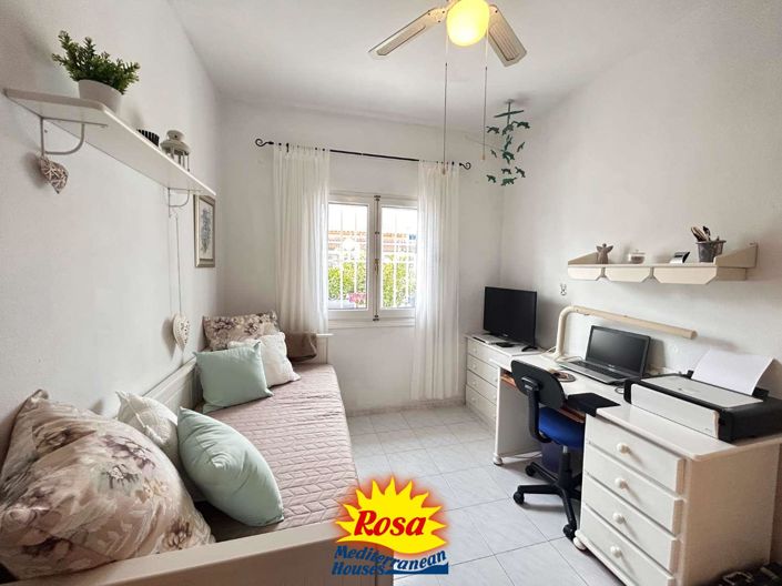 Image No.21-3 Bed Bungalow for sale