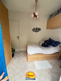 property228777694