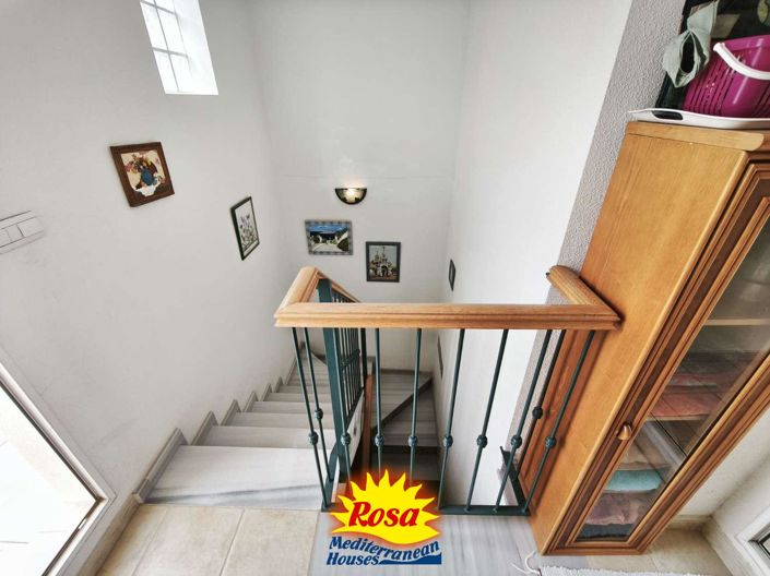 Image No.15-2 Bed Townhouse for sale