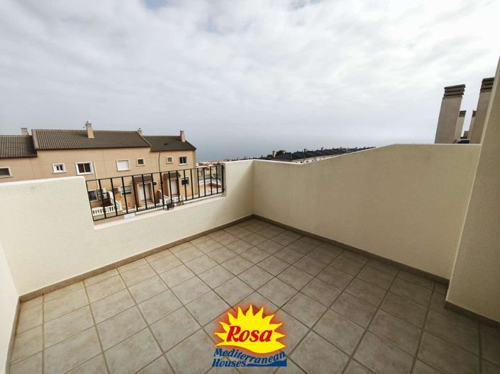 Image No.20-2 Bed Townhouse for sale