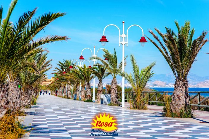 Image No.25-2 Bed Townhouse for sale