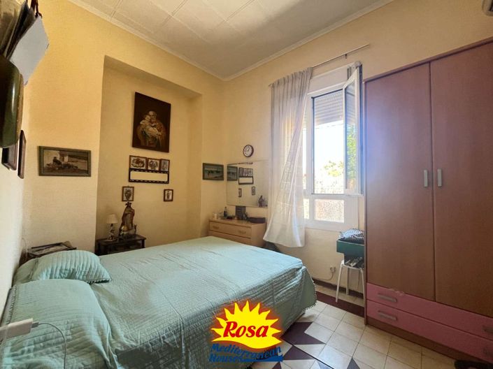 Image No.12-4 Bed Chalet for sale