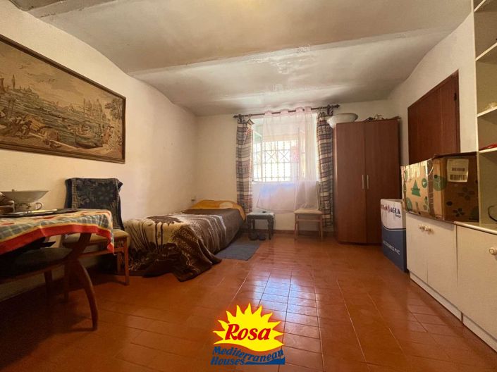 Image No.26-4 Bed Chalet for sale