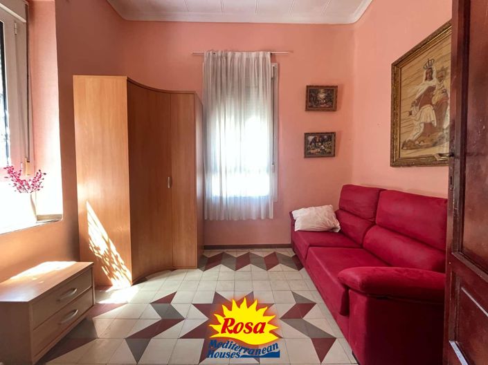 Image No.9-4 Bed Chalet for sale