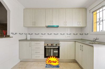 property230280944