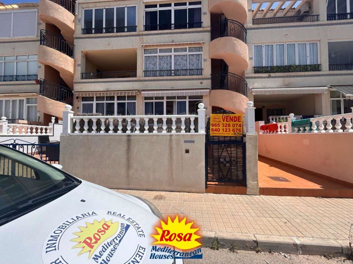 Image No.2-Appartement de 2 chambres à vendre à Punta Prima