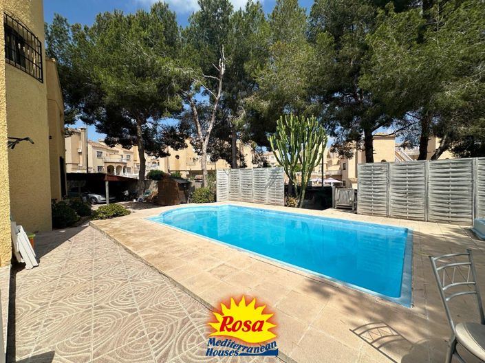 Image No.12-6 Bed Villa for sale