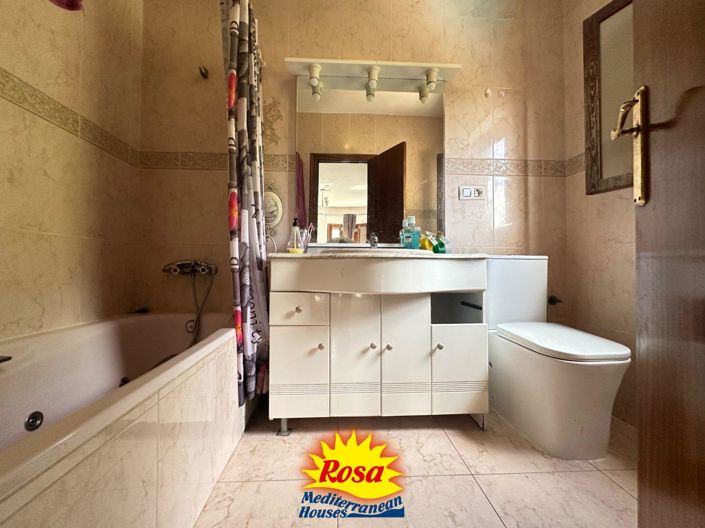 Image No.31-6 Bed Villa for sale