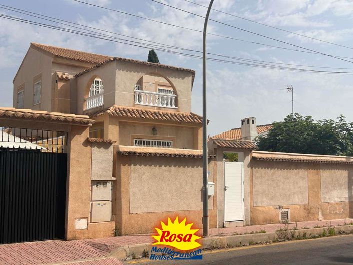 Image No.38-Chalet de 4 chambres à vendre à Orihuela Costa