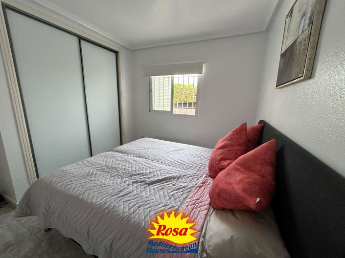 Image No.22-3 Bed Property for sale