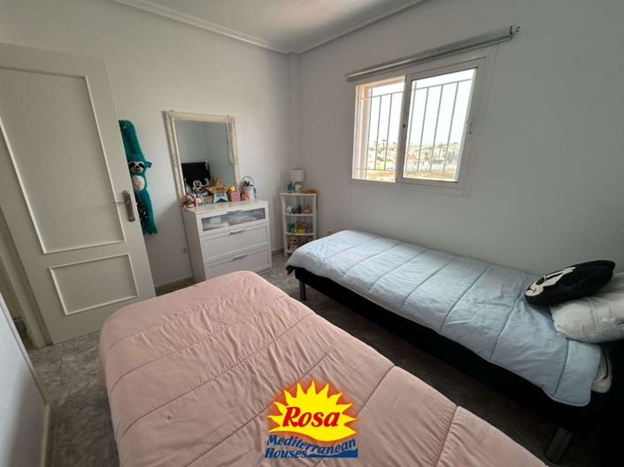 Image No.23-3 Bed Property for sale