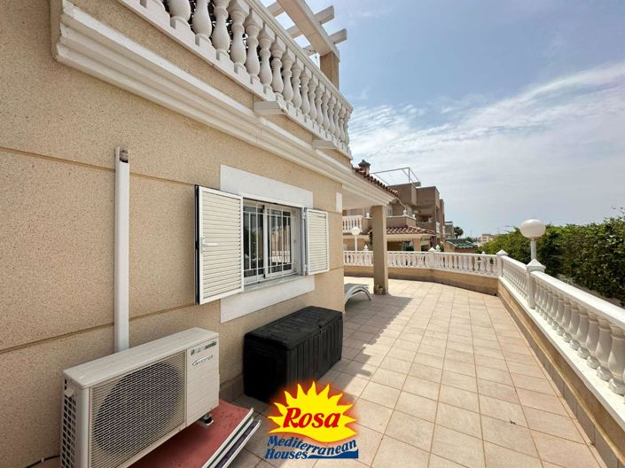 Image No.4-3 Bed Property for sale