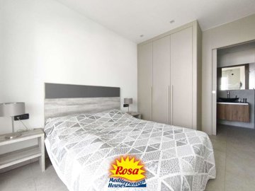 property24042535