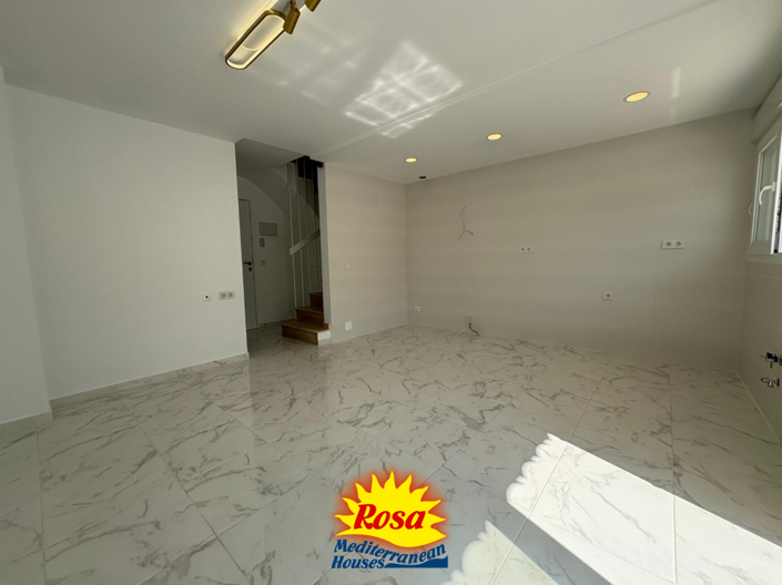 Image No.9-3 Bed Property for sale