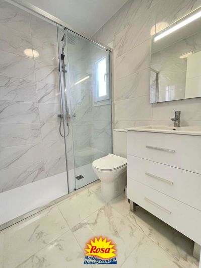 Image No.14-3 Bed Property for sale