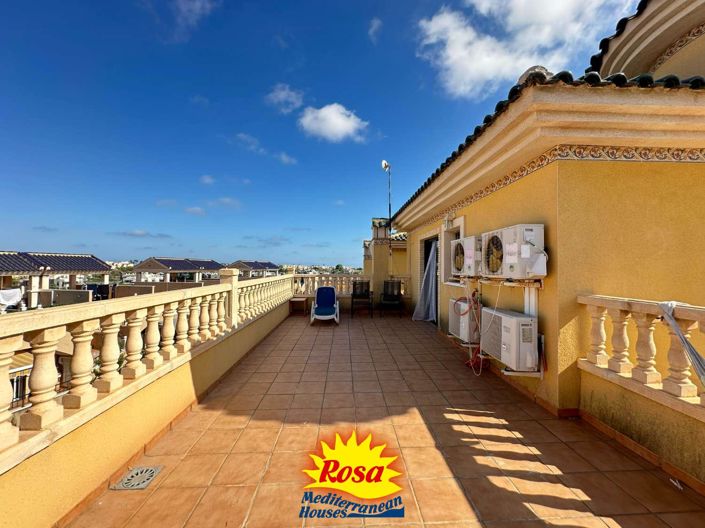 Image No.20-3 Bed Chalet for sale