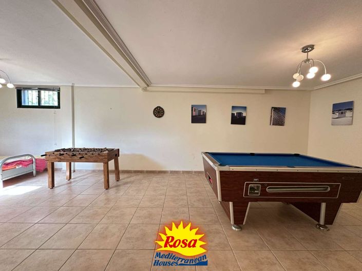 Image No.22-3 Bed Chalet for sale