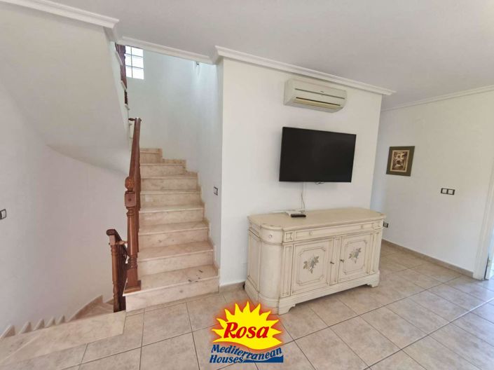 Image No.8-3 Bed Chalet for sale