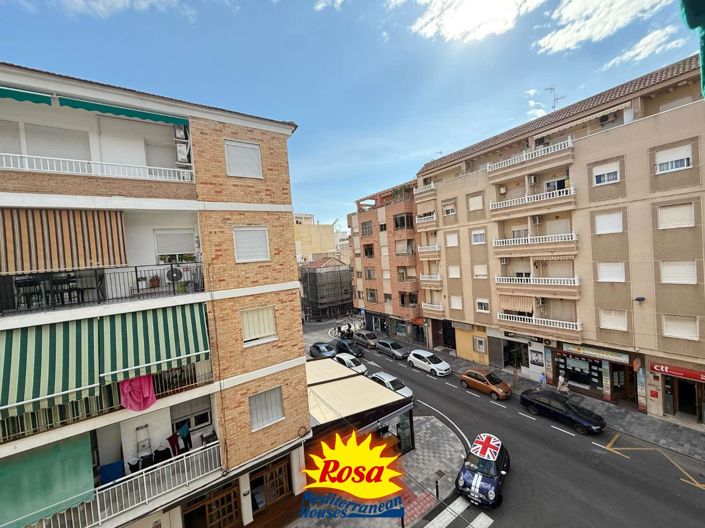 Image No.1-Propriété de 3 chambres à vendre à Torrevieja