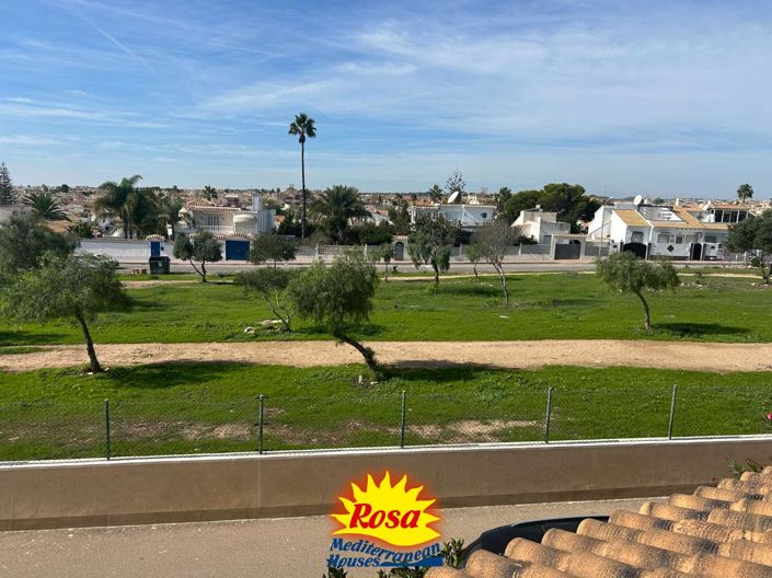 Image No.50-Chalet de 2 chambres à vendre à Los Altos