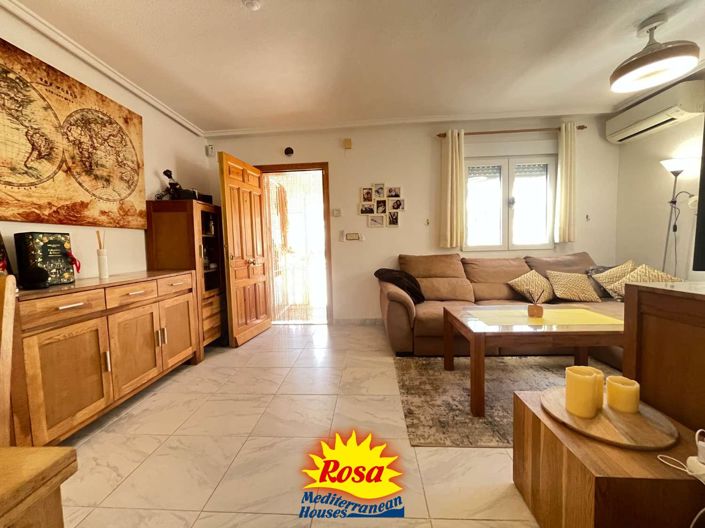 Image No.8-3 Bed Property for sale