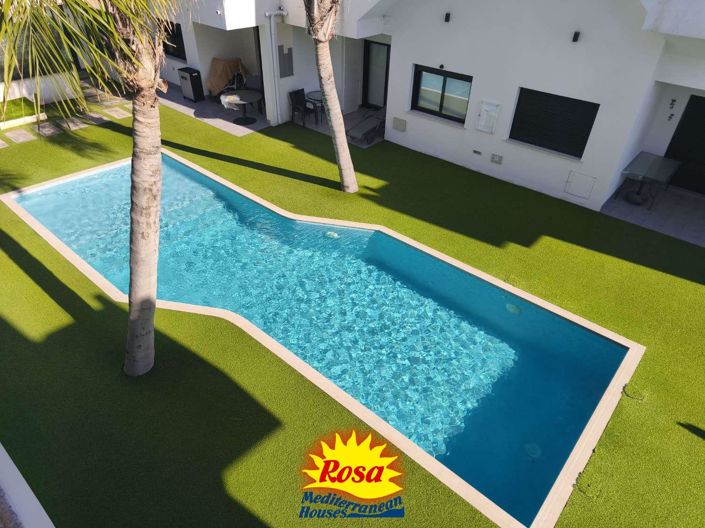 Image No.2-2 Bed Property for sale