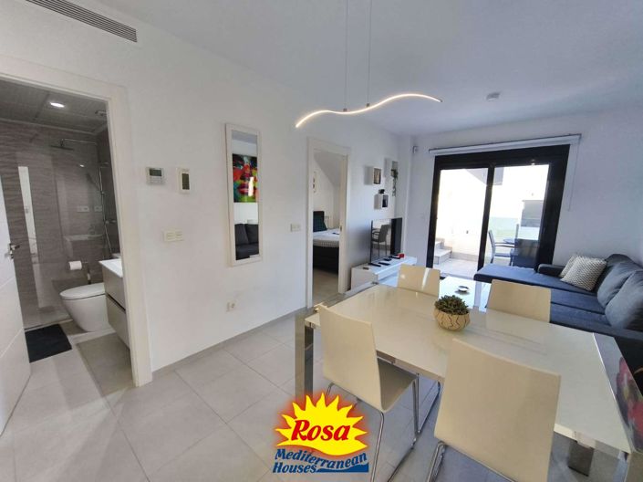 Image No.8-2 Bed Property for sale