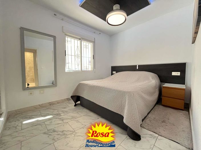 Image No.16-2 Bed Property for sale