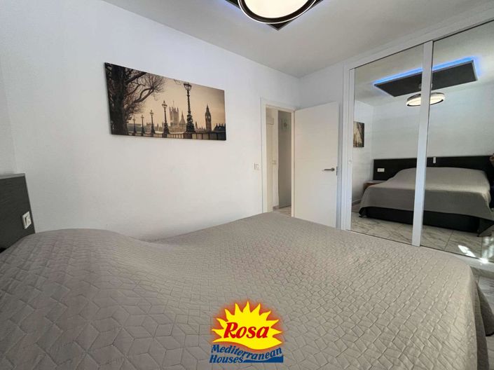 Image No.17-2 Bed Property for sale