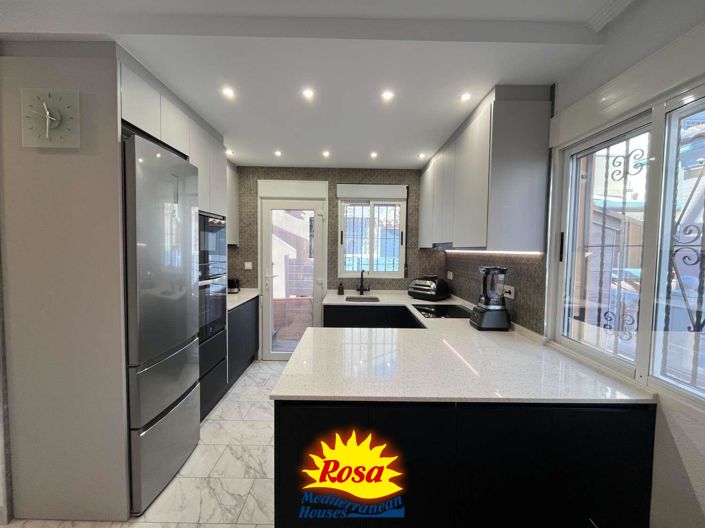 Image No.24-2 Bed Property for sale