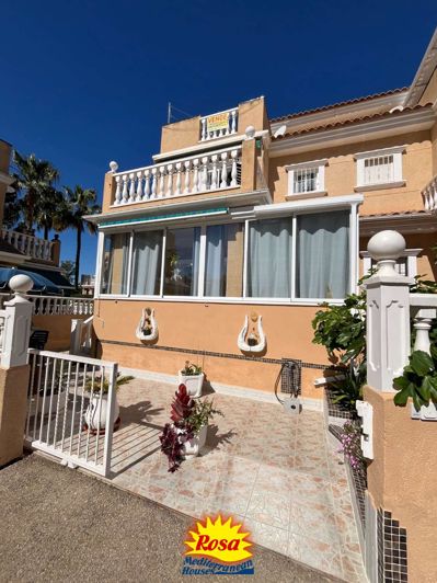 Image No.28-3 Bed Property for sale