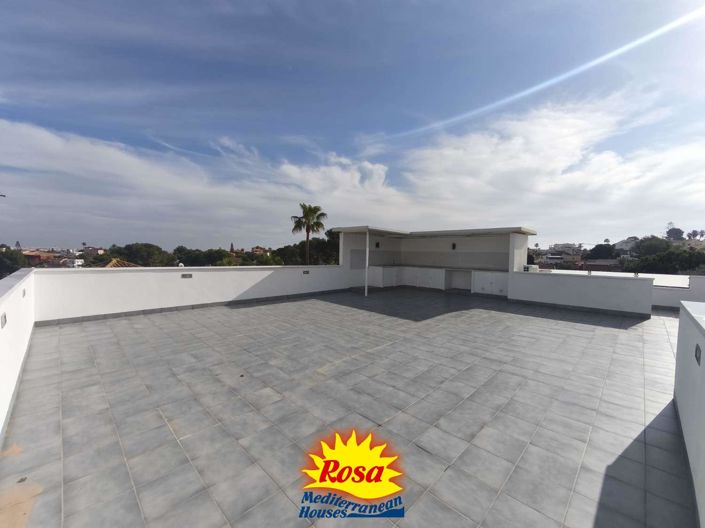 Image No.23-4 Bed Chalet for sale