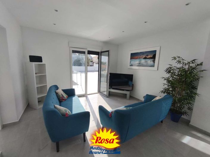 Image No.28-4 Bed Chalet for sale