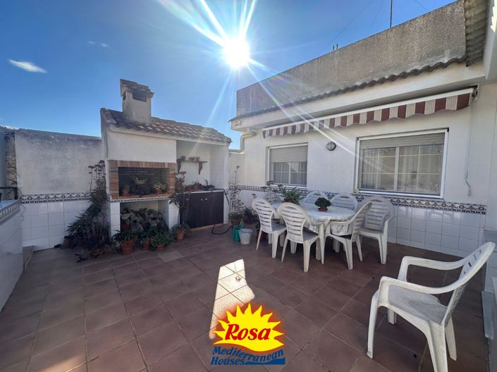 Image No.20-4 Bed Property for sale