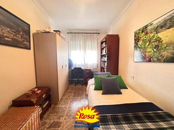 Image No.25-4 Bed Property for sale