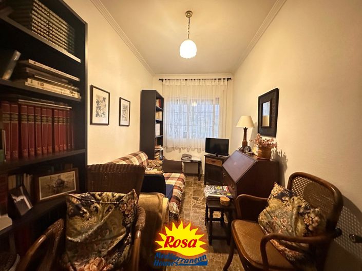 Image No.29-4 Bed Property for sale