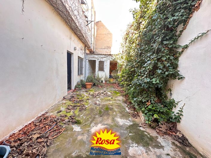 Image No.5-4 Bed Property for sale