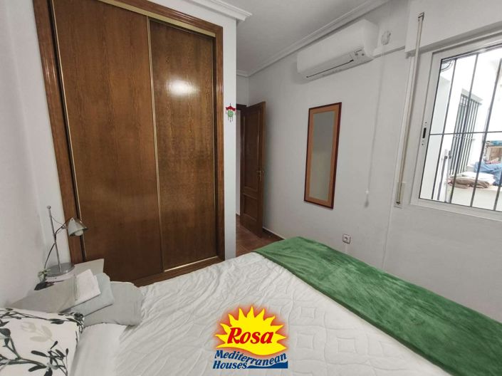 Image No.8-4 Bed Property for sale