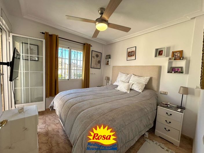 Image No.29-3 Bed Property for sale