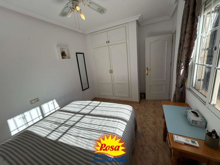 Image No.40-3 Bed Property for sale