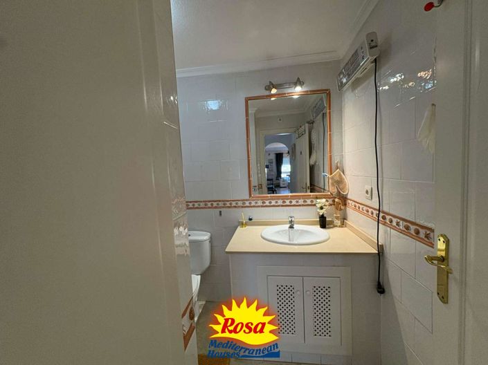 Image No.14-2 Bed Property for sale