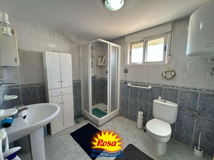 Image No.28-3 Bed Property for sale