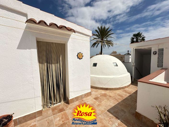 Image No.24-2 Bed Bungalow for sale