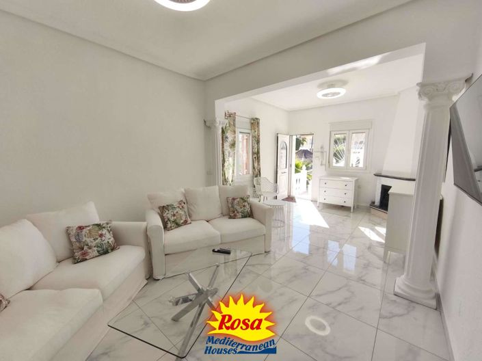 Image No.10-3 Bed Chalet for sale