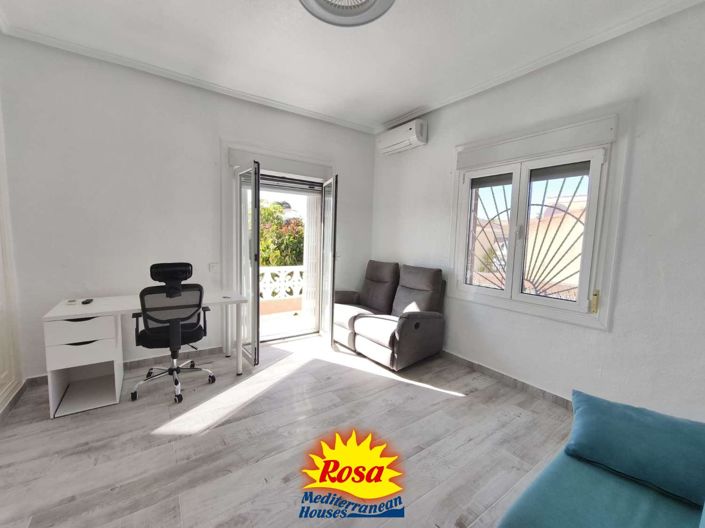 Image No.19-3 Bed Chalet for sale