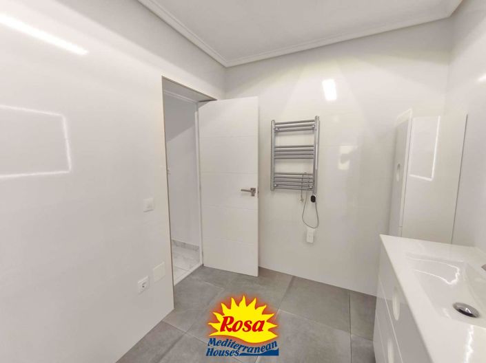 Image No.21-3 Bed Chalet for sale